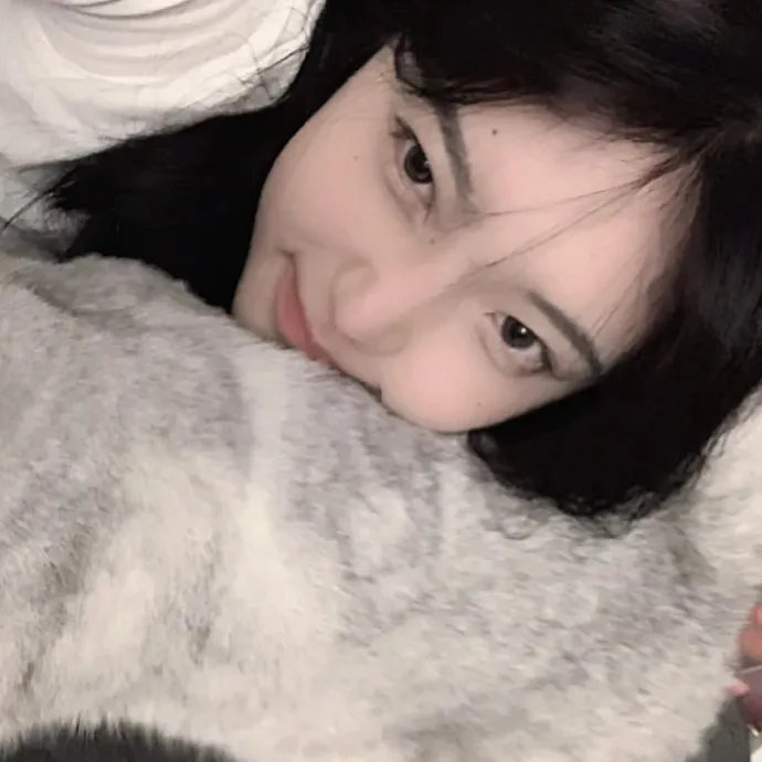 困苦中的年轻女人